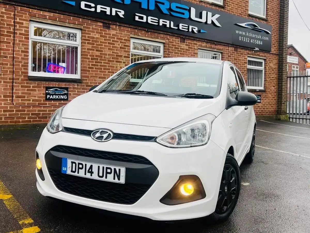 2014-hyundai-i10-10-s-air-big-6