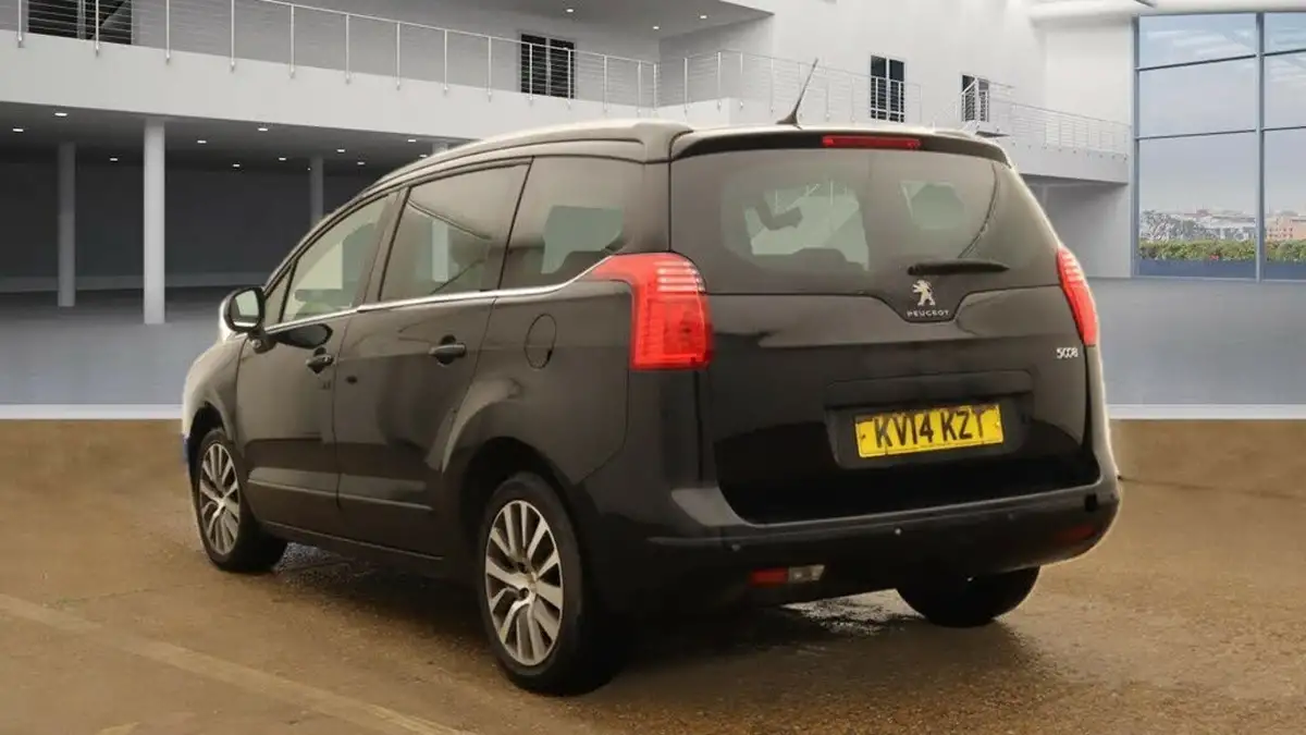 2014-peugeot-5008-20hdi-allure-163bhp-fap-auto-big-2
