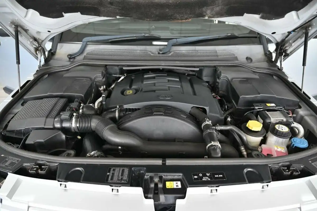 2013-land-rover-discovery-4-30td-hse-30sd-v6-auto-big-40