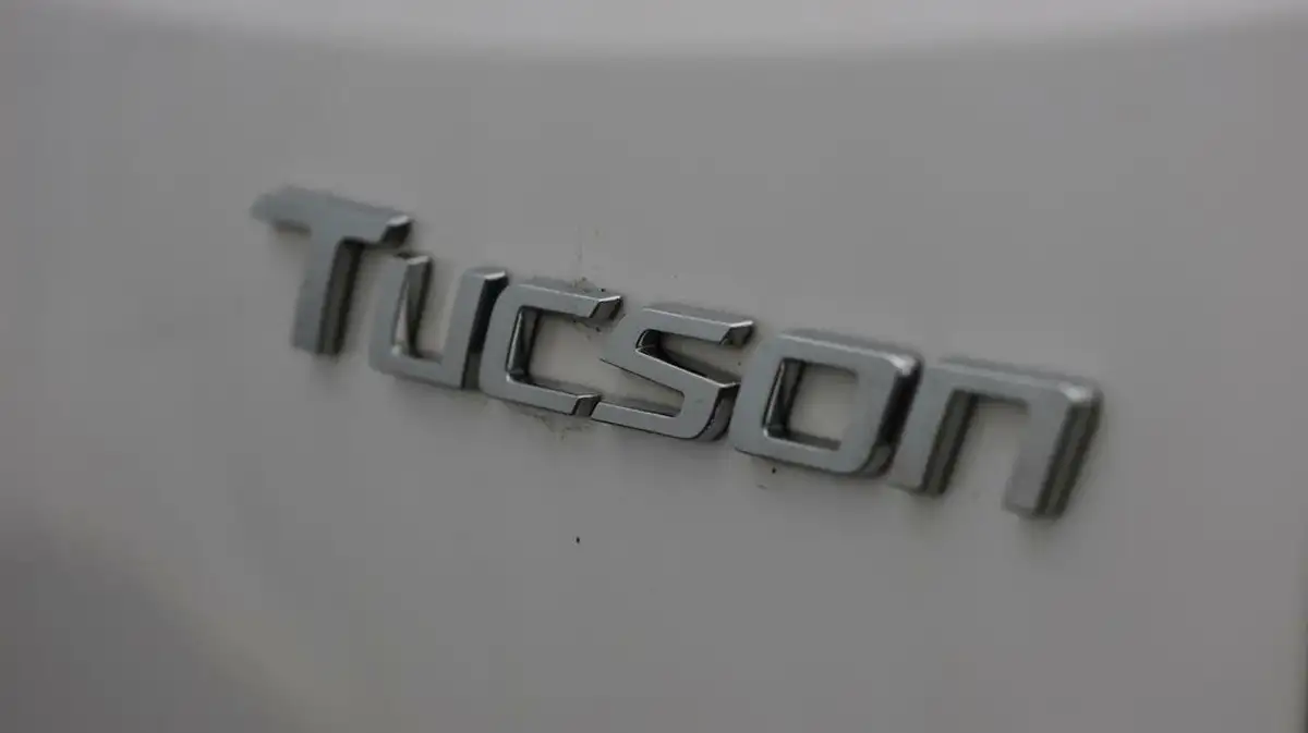 2023-hyundai-tucson-16-t-gdi-se-connect-230ps-hybrid-auto-big-21