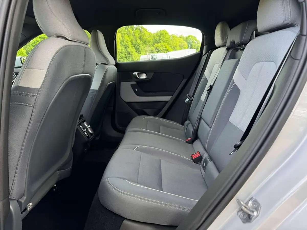 2021-polestar-polestar-2-e-ps2-165kw-standard-single-big-17