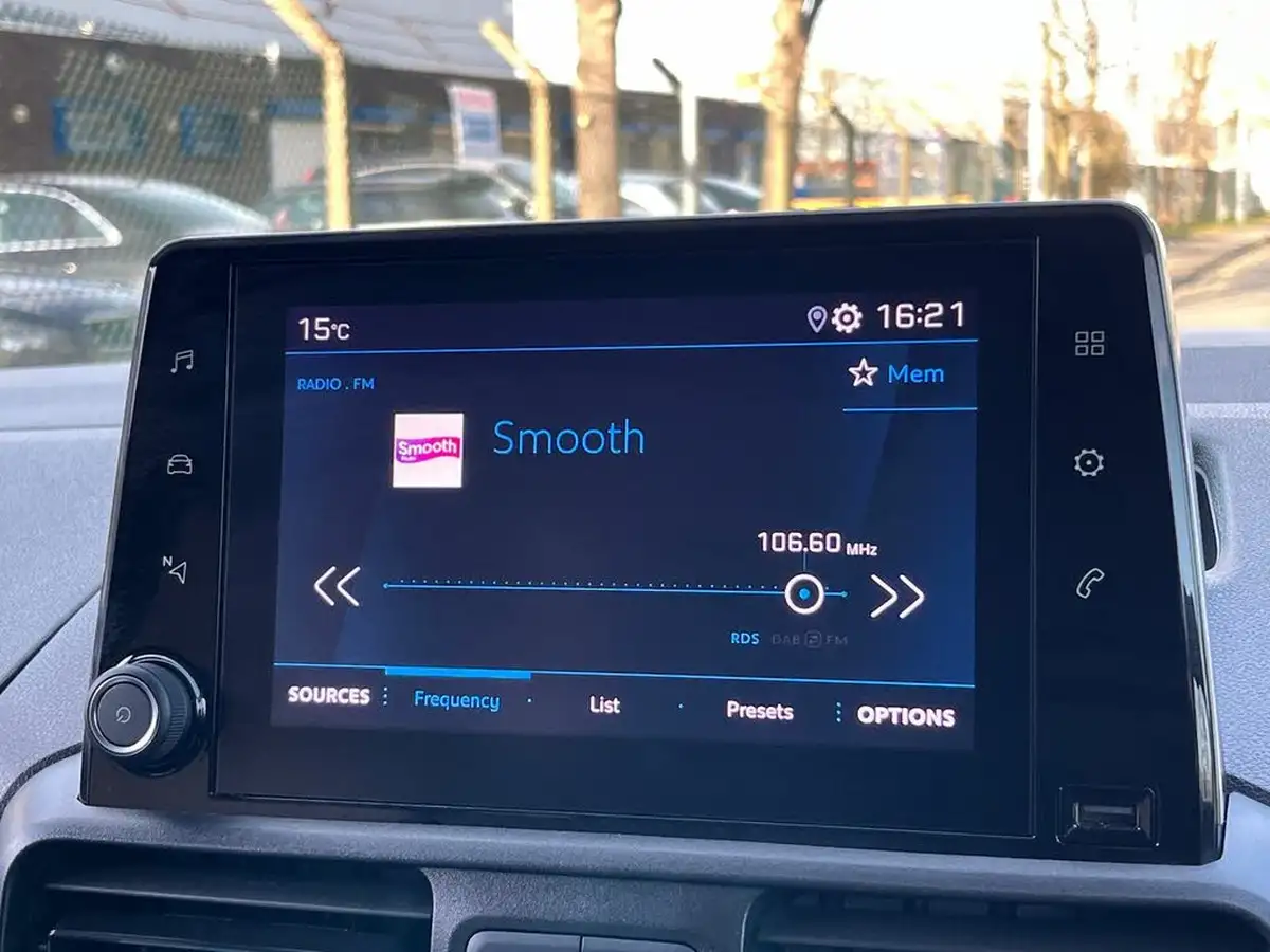 2021-peugeot-partner-15-bluehdi-1000-professional-100ps-eu6dt-panel-big-17
