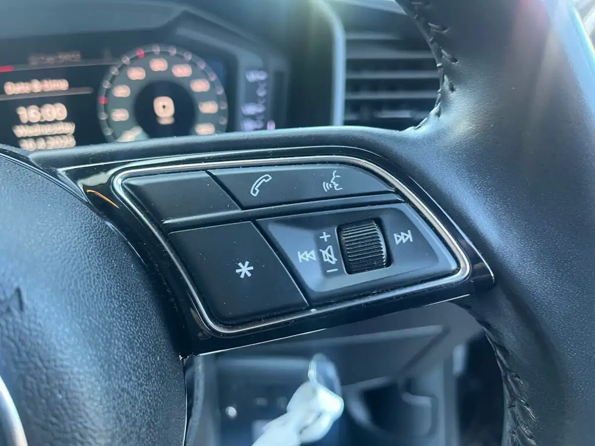 2019-audi-a1-10-30-tfsi-se-big-19