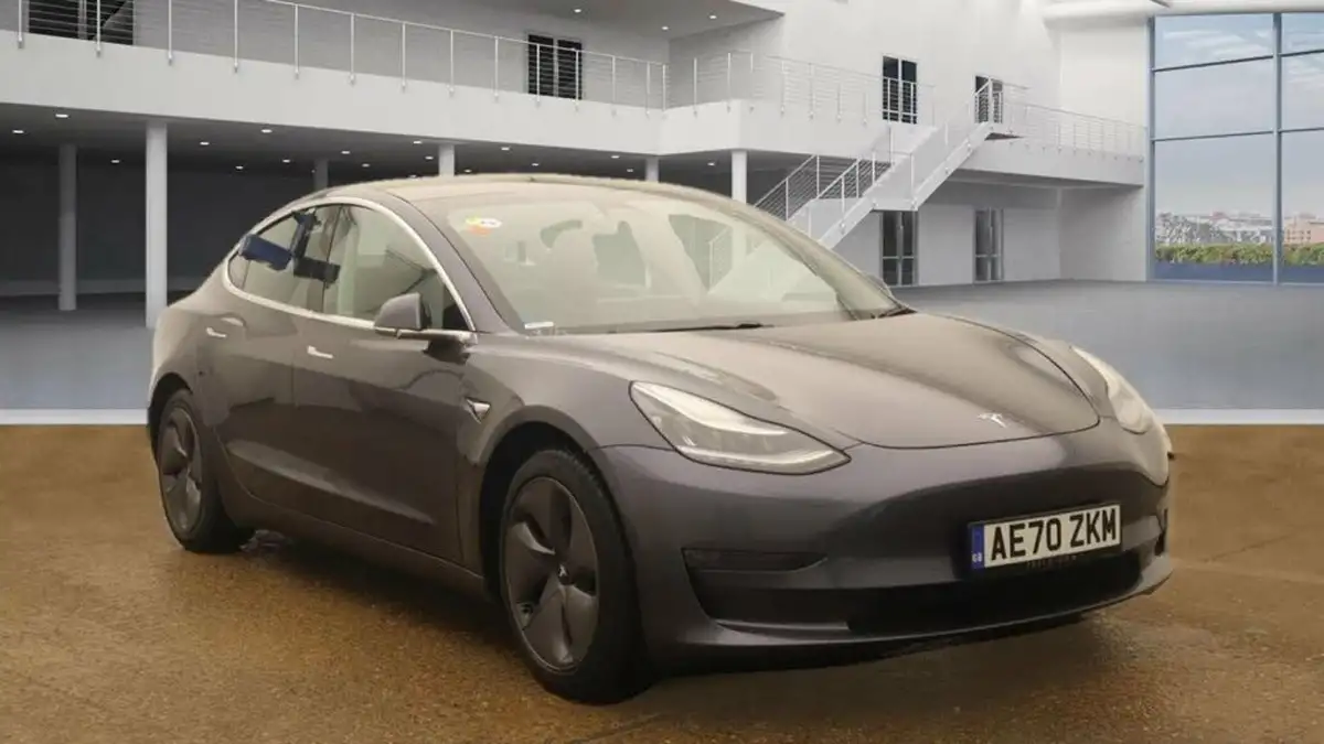 2020-tesla-model-3-e-long-range-big-0