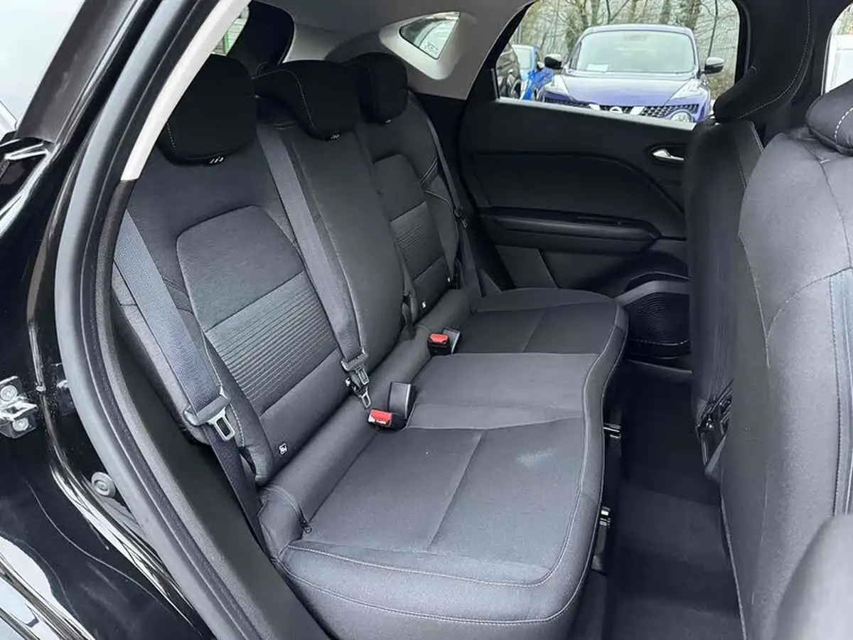 2021-renault-captur-13-tce-iconic-edition-big-11