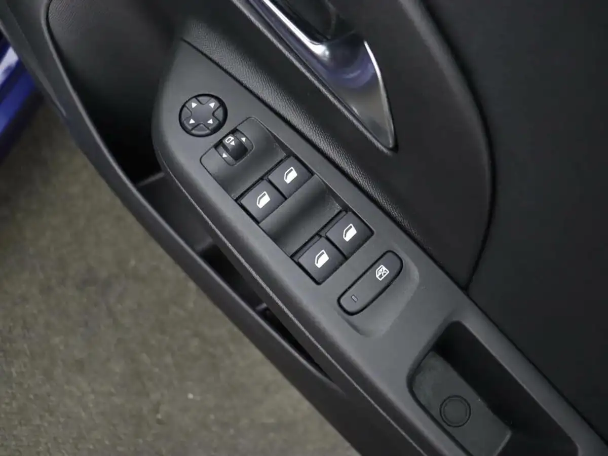 2020-vauxhall-corsa-12-turbo-sri-premium-100ps-big-13