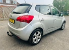 2012-kia-venga-16-3-auto-small-14