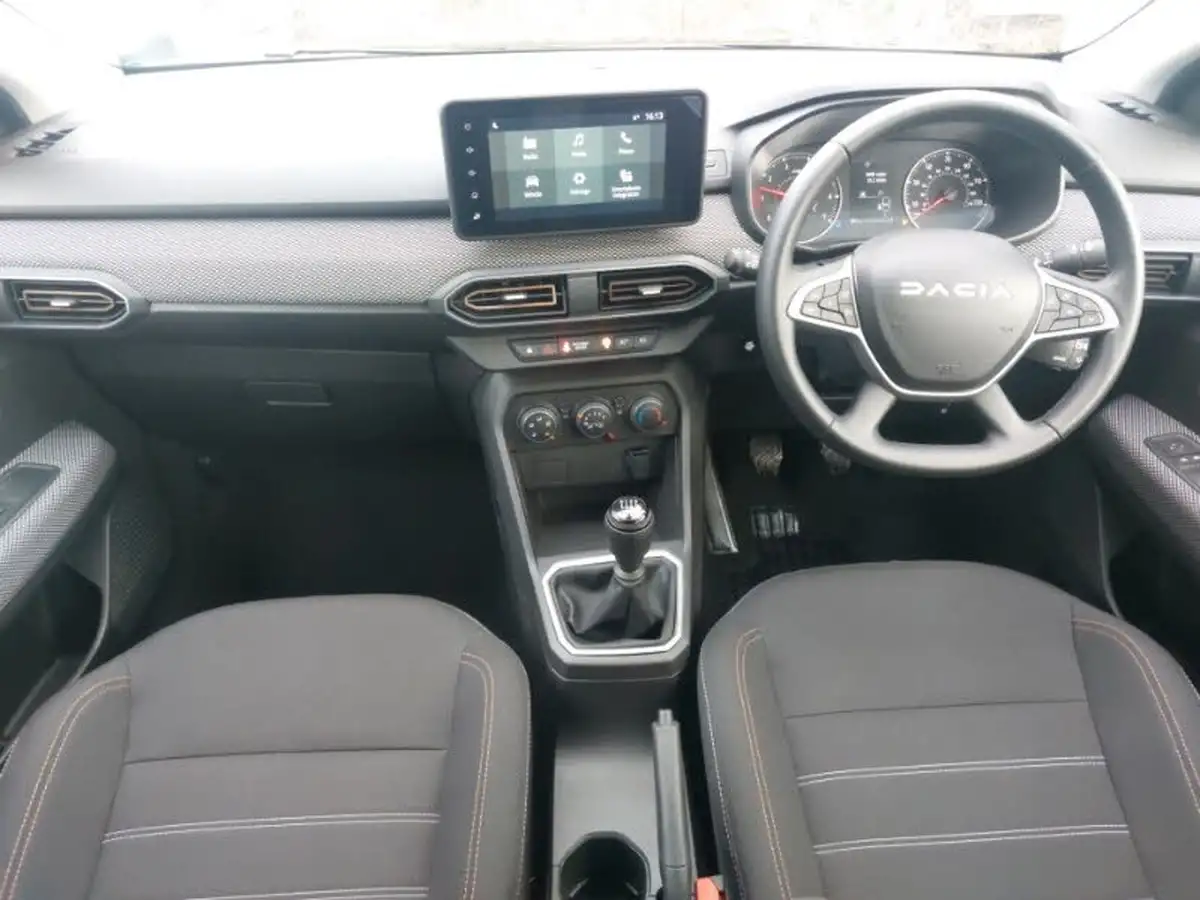 2024-dacia-sandero-stepway-10-tce-expression-90bhp-big-2