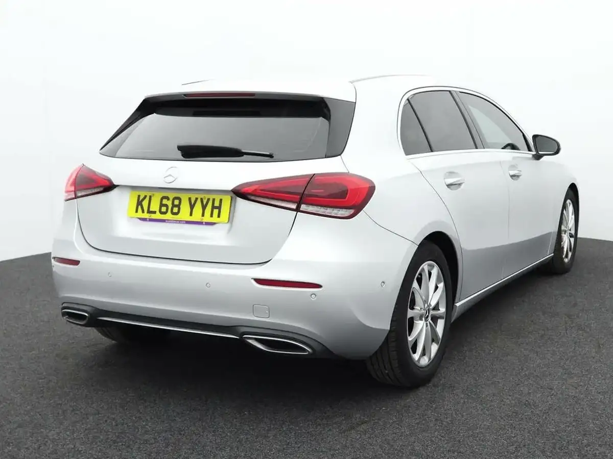 2019-mercedes-benz-a-class-15d-a180d-sport-premium-hatchback-5d-7g-dct-big-4