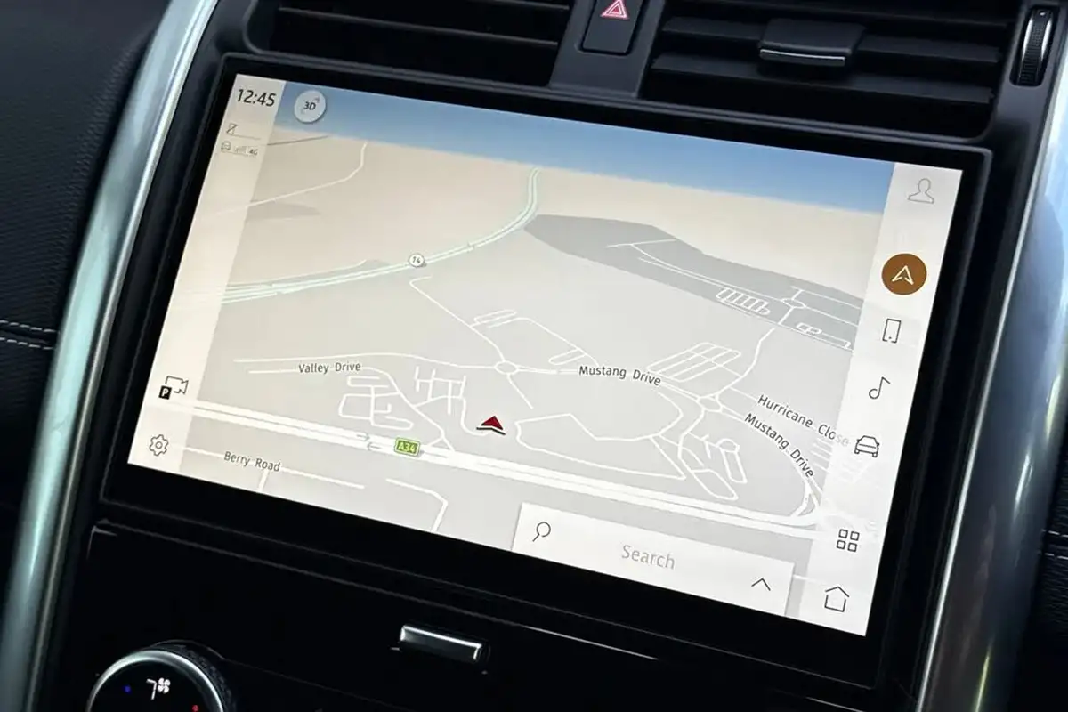 2025-land-rover-discovery-30-d350-commercial-se-big-10