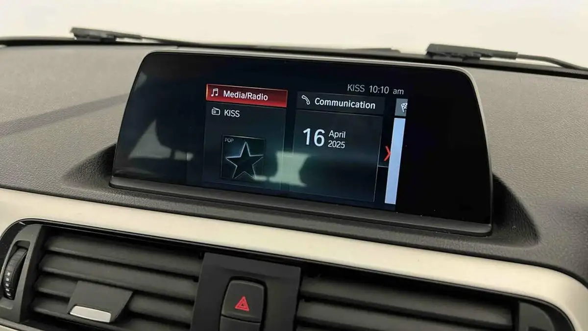 2017-bmw-1-series-20td-118d-se-3d-big-36