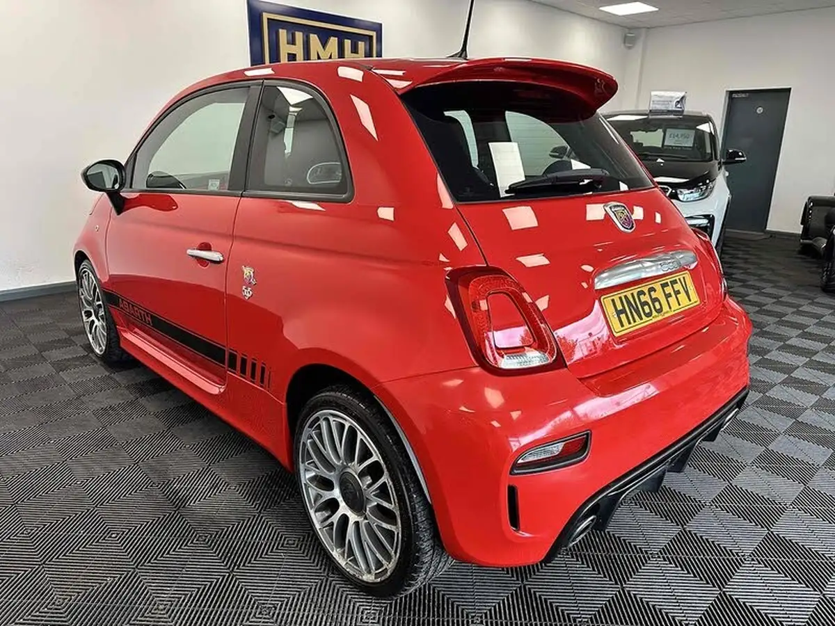 2016-abarth-595-14-tjet-big-4