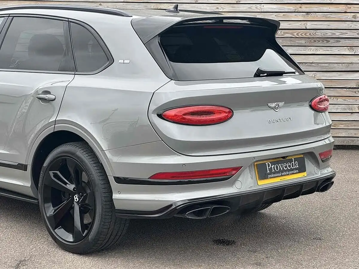 2020-bentley-bentayga-40-v8-550ps-big-26
