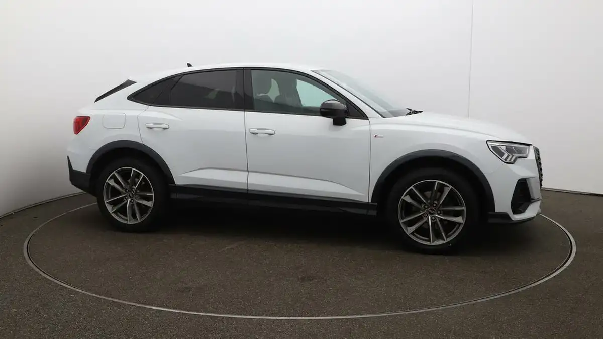 2022-audi-q3-15-35-tfsi-black-edition-cod-sportback-s-tronic-big-40