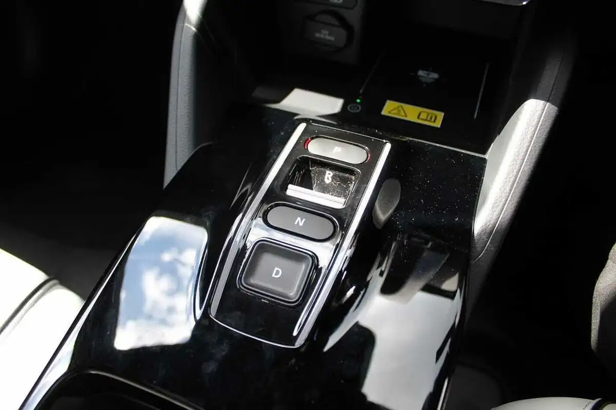 2024-honda-eny1-e-advance-big-27