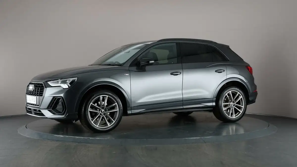 2022-audi-q3-15-35-tfsi-black-edition-codcomfort-sound-pack-station-wagon-big-36