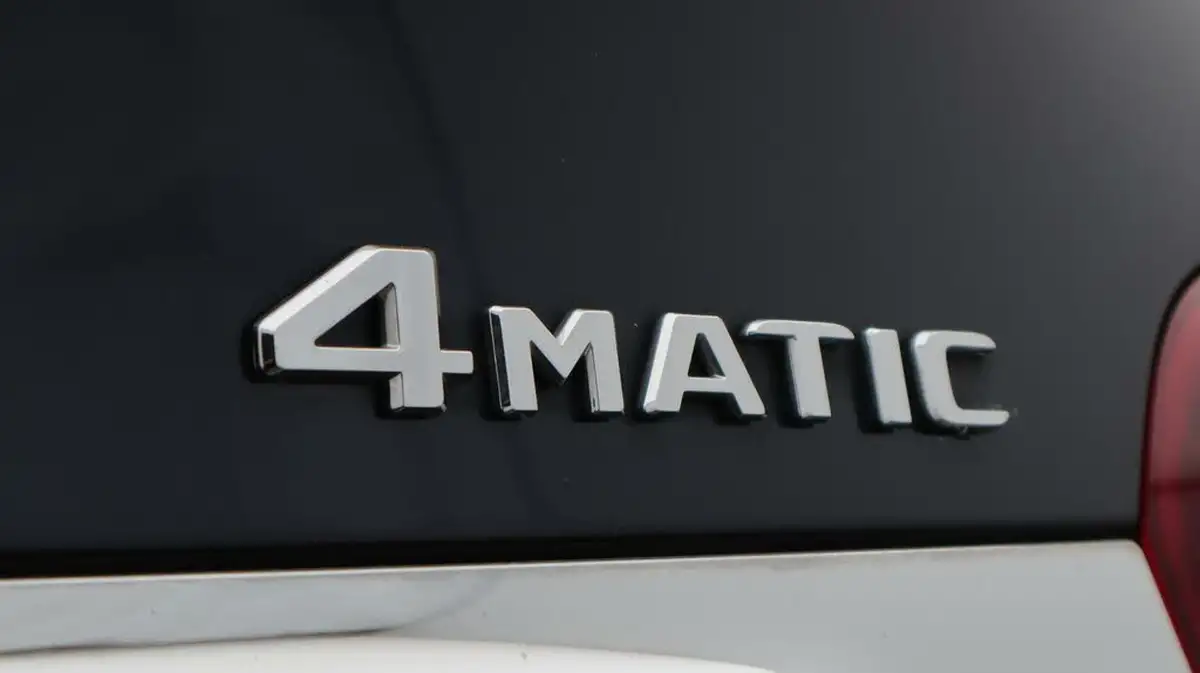2018-mercedes-benz-gla-class-21d-gla-220d-amg-line-177ps-ss-big-22
