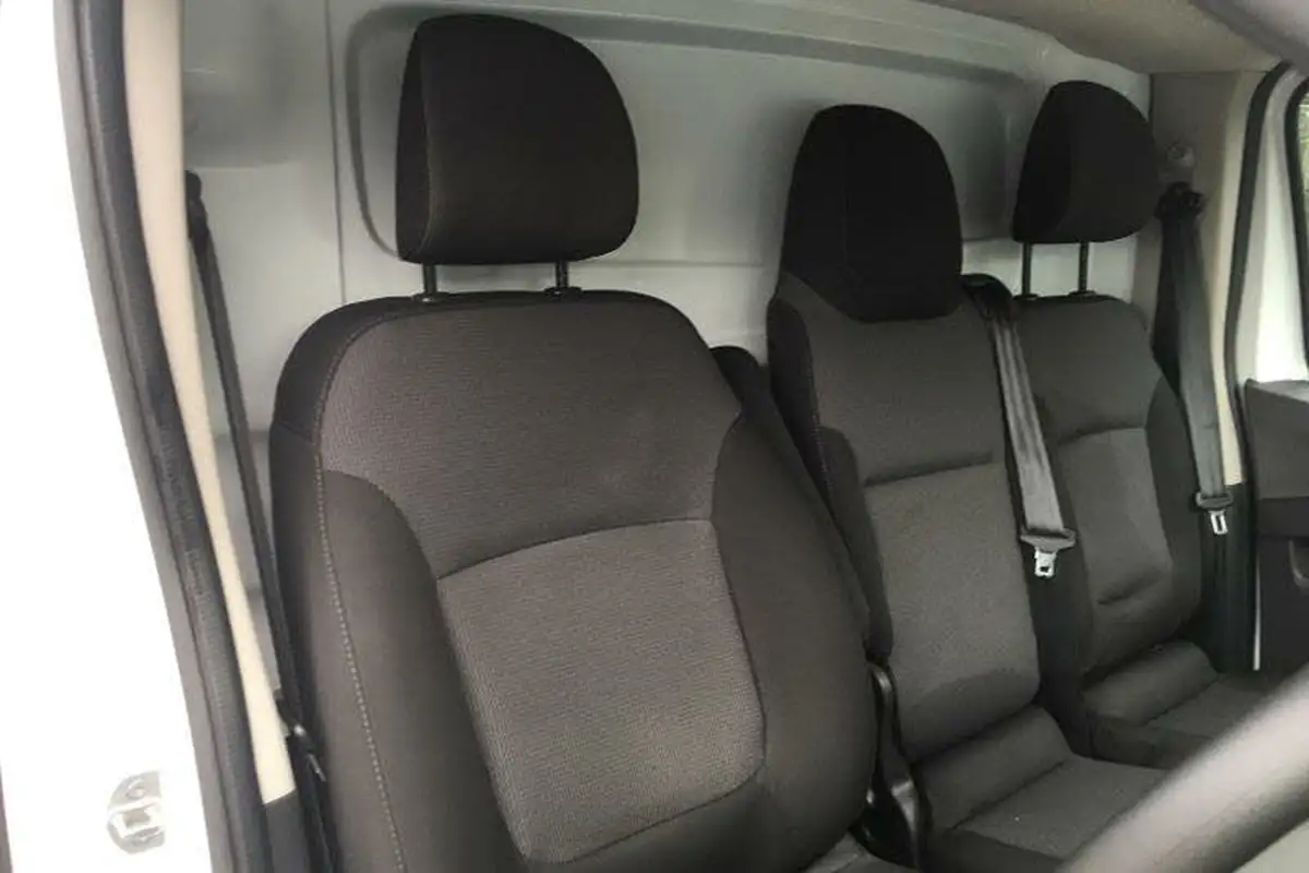 2023-renault-trafic-20dci-sl28-130-business-big-19