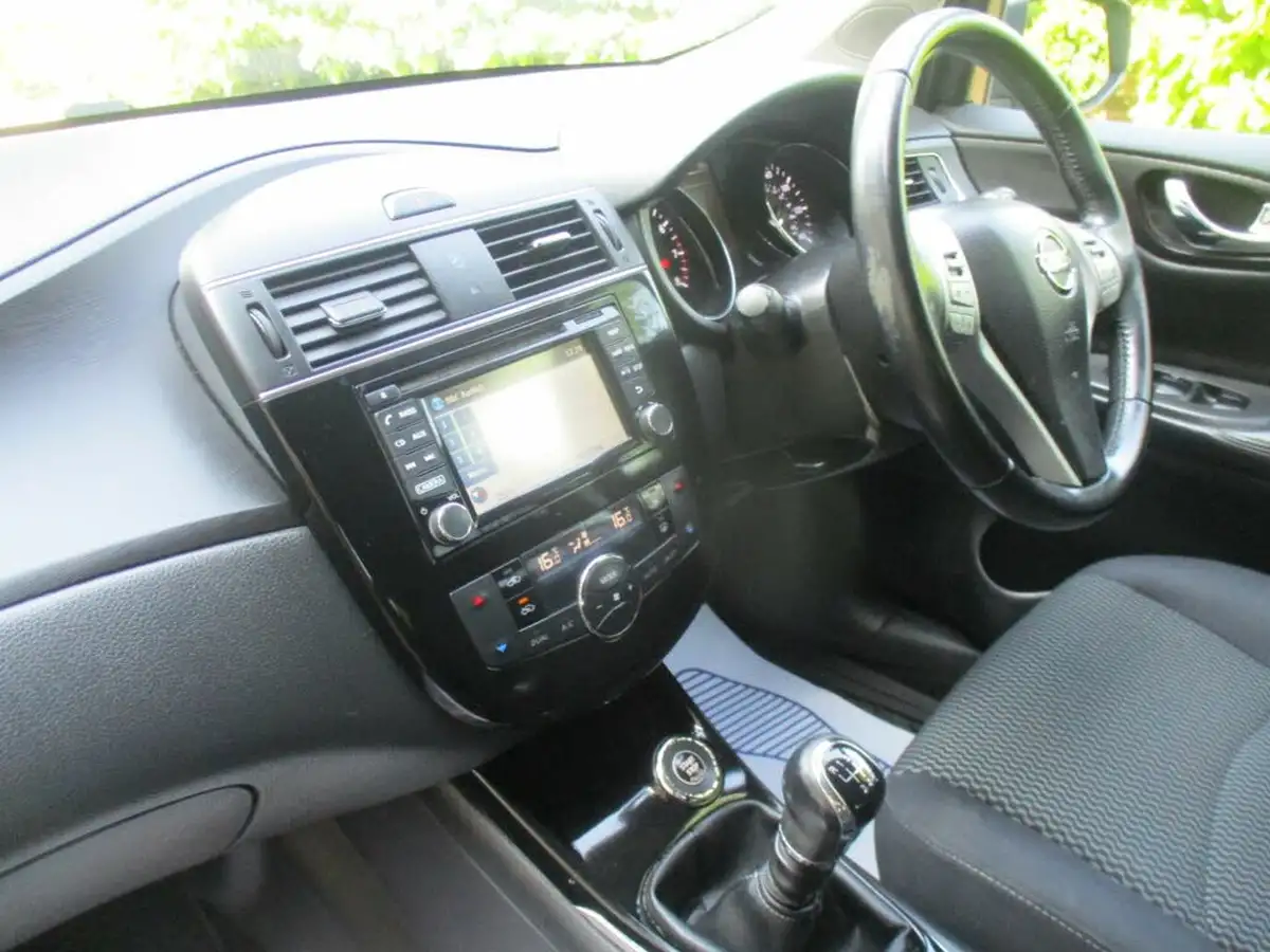 2015-nissan-pulsar-12-dig-t-n-tec-big-38