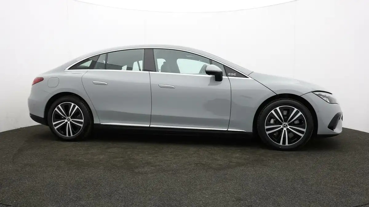 2023-mercedes-benz-eqe-e-eqe-300-sport-edition-big-33