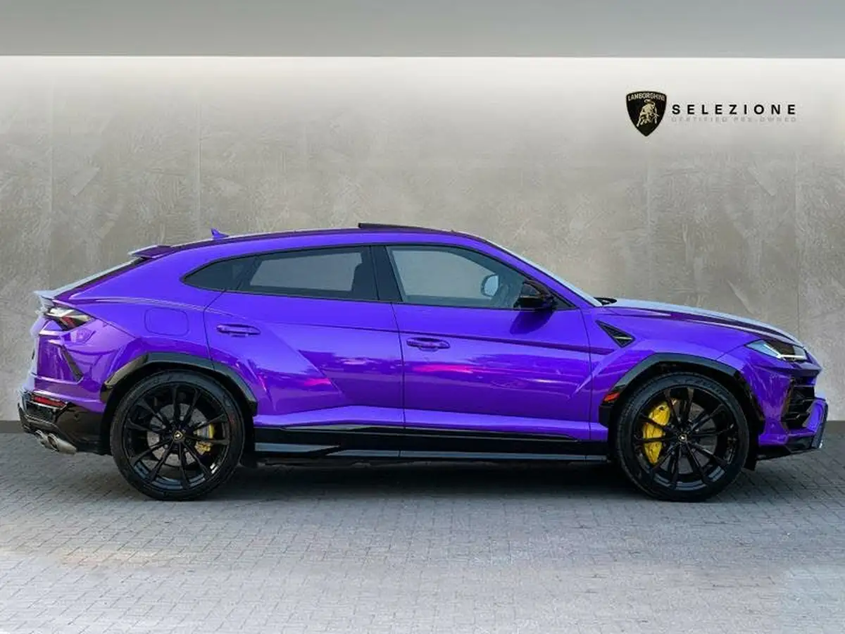 2022-lamborghini-urus-40-no-trim-big-1