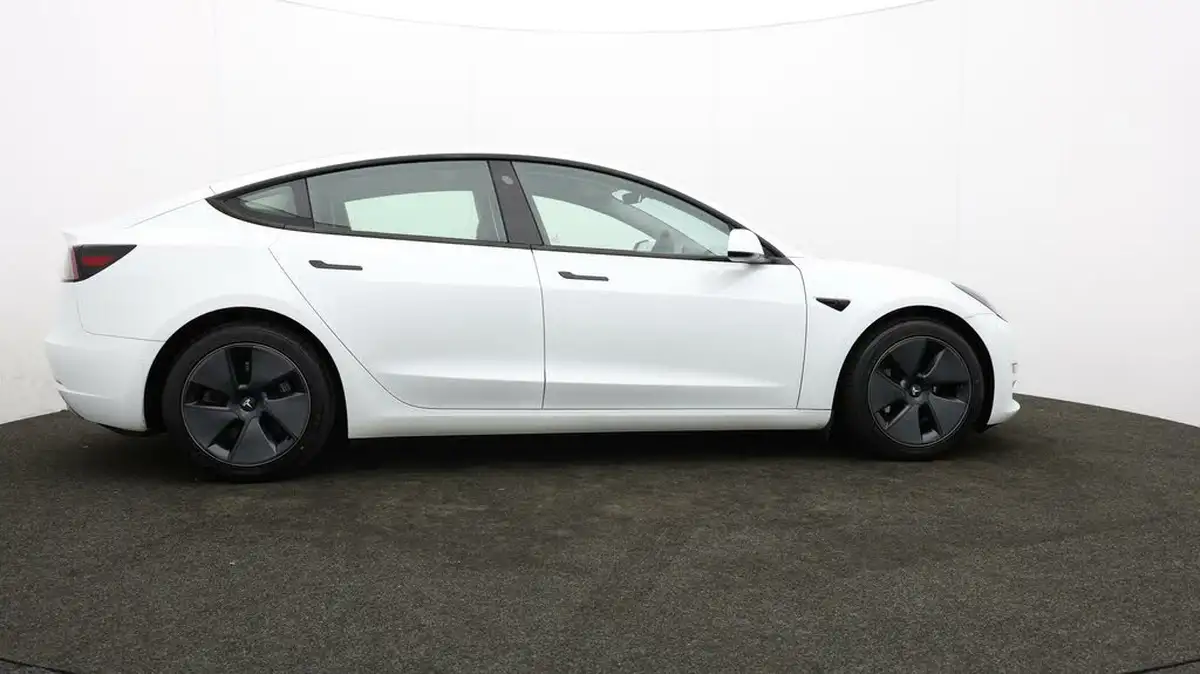 2021-tesla-model-3-e-long-range-4x4-big-31