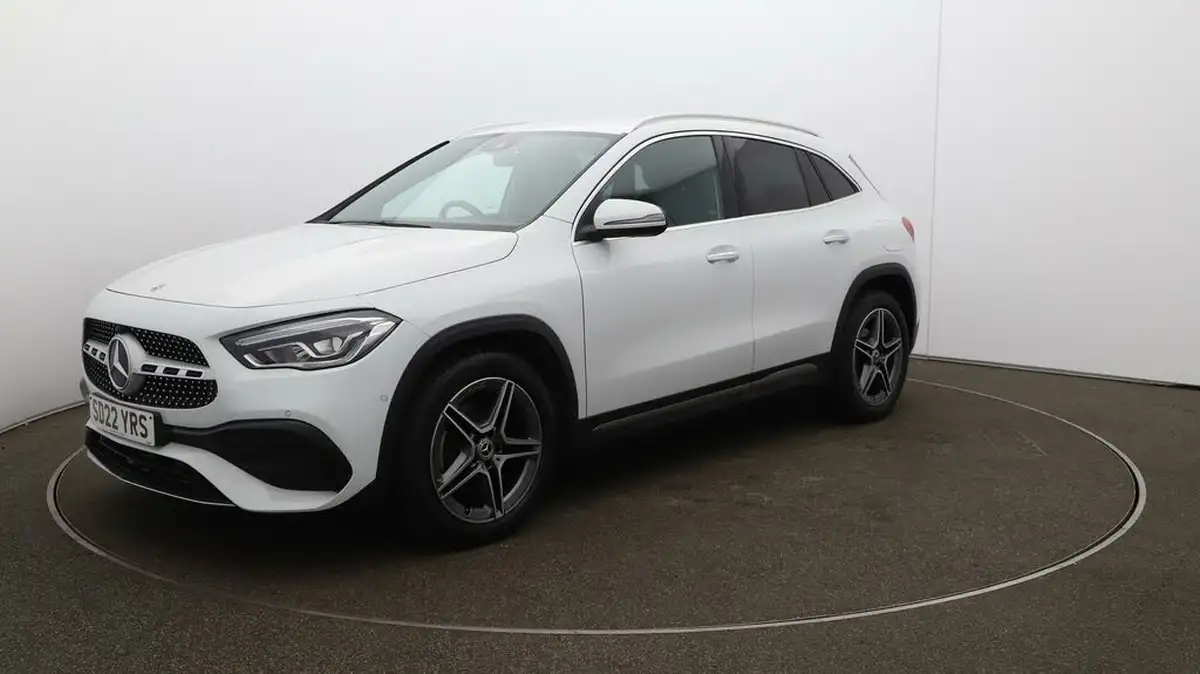 2022-mercedes-benz-gla-class-13-gla-180-amg-line-premium-big-59
