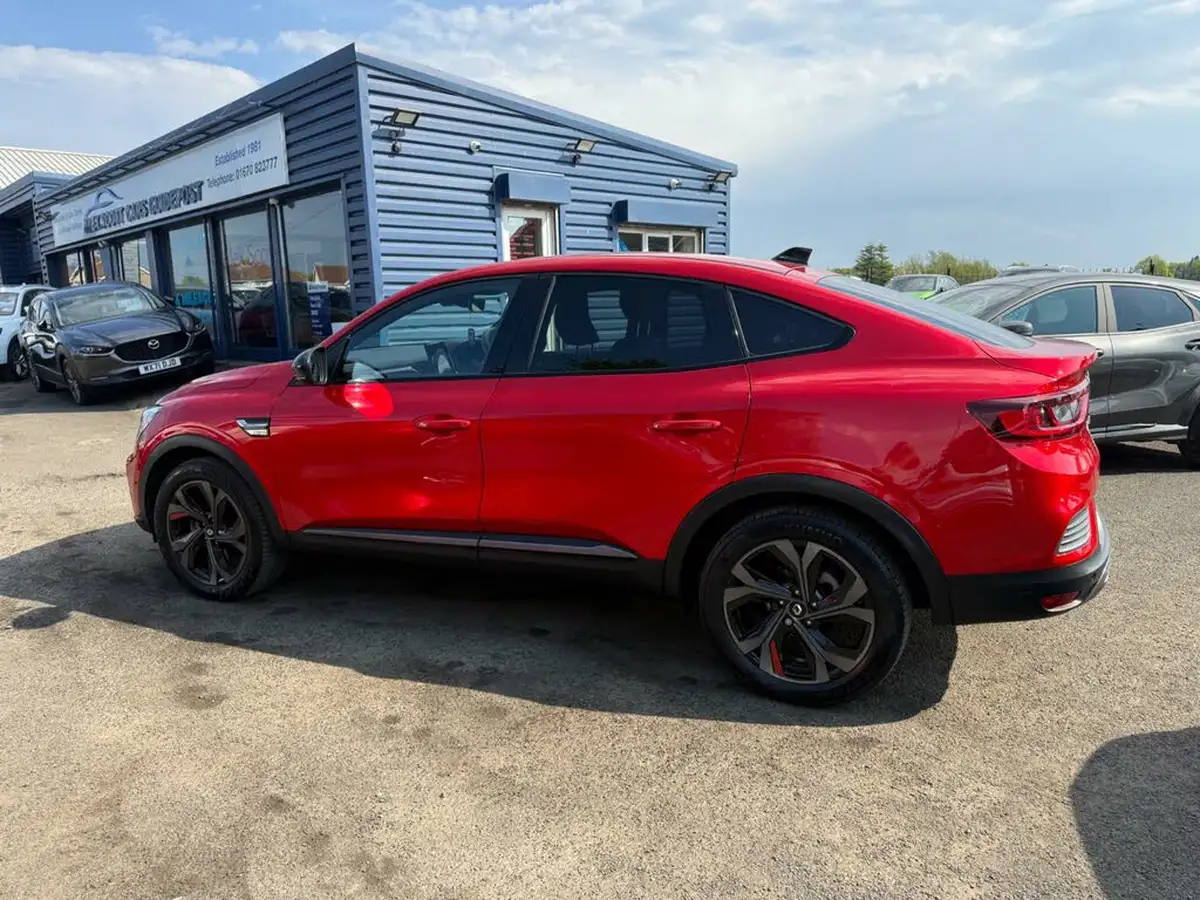 2022-renault-arkana-16-rs-line-big-4