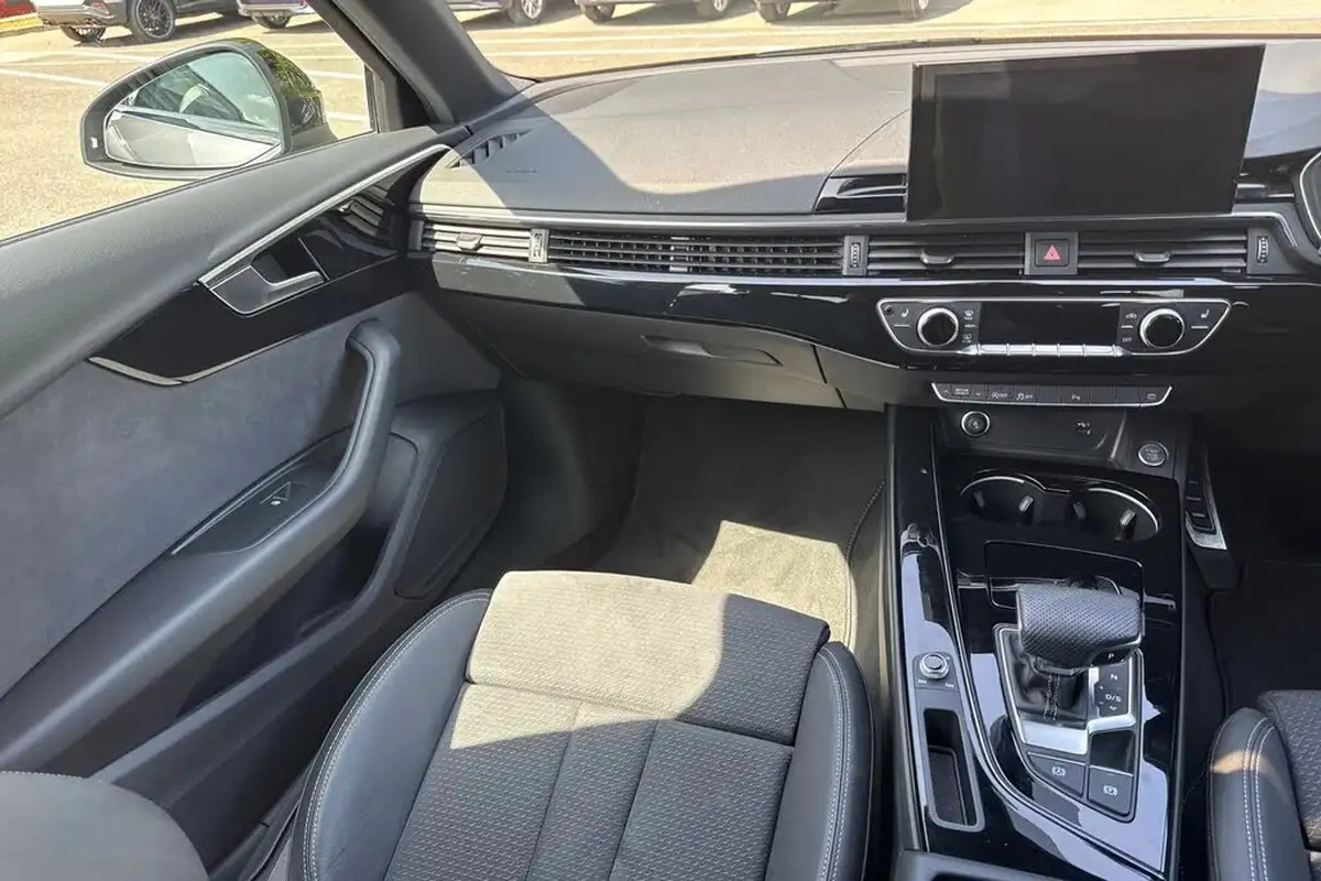 2024-audi-a4-20-40-tfsi-black-edition-big-19