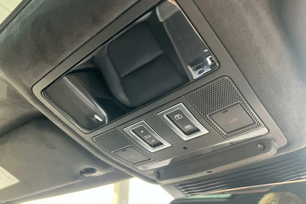 2024-jaguar-f-pace-20-d200-r-dynamic-hse-black-big-43