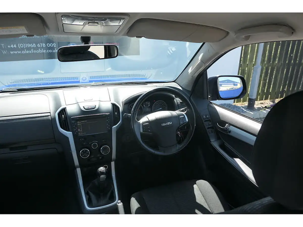 2019-isuzu-d-max-19td-yukon-double-pick-up-big-19