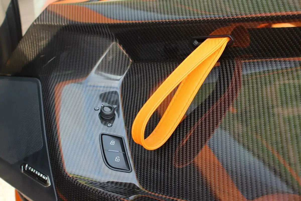 2016-lamborghini-aventador-65-lp-750-4-superveloce-coupe-big-76