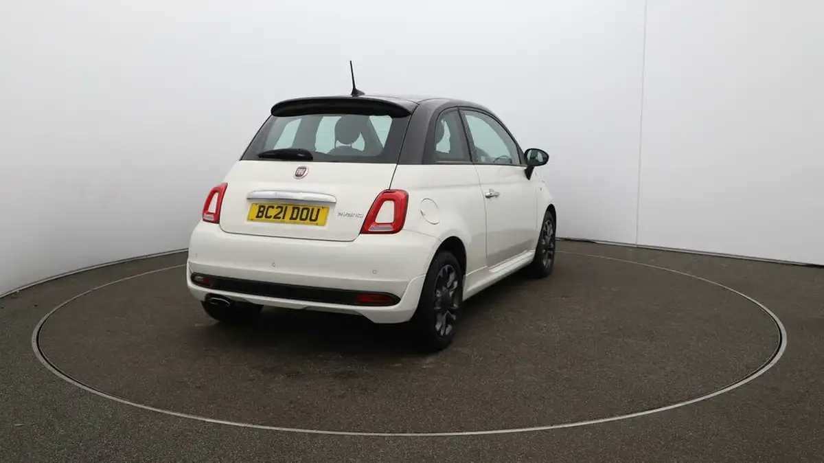 2021-fiat-500-10-hey-google-big-45