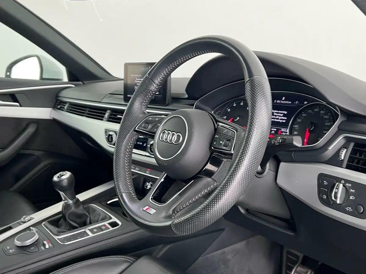 2019-audi-a4-20-35-tfsi-s-line-big-10