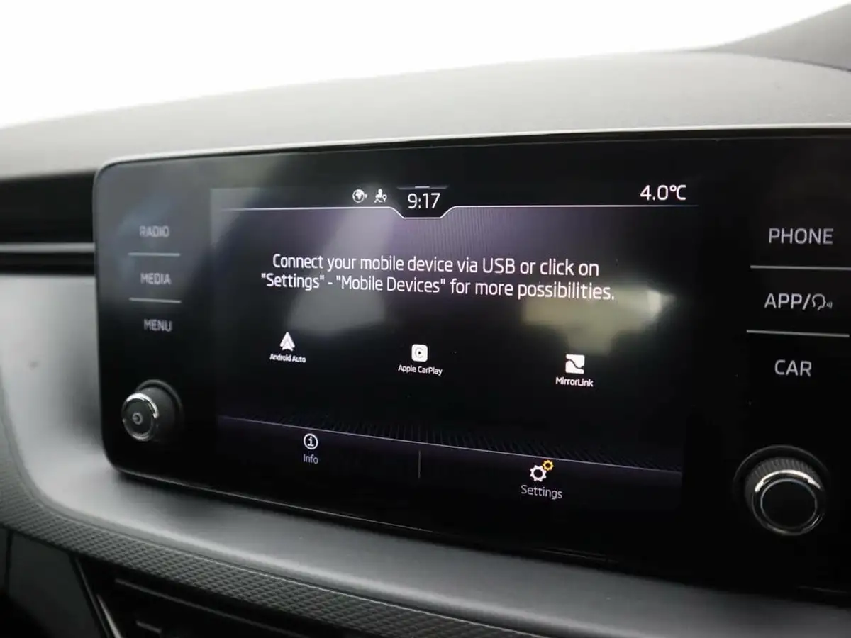 2023-skoda-kamiq-10-tsi-se-109ps-big-15