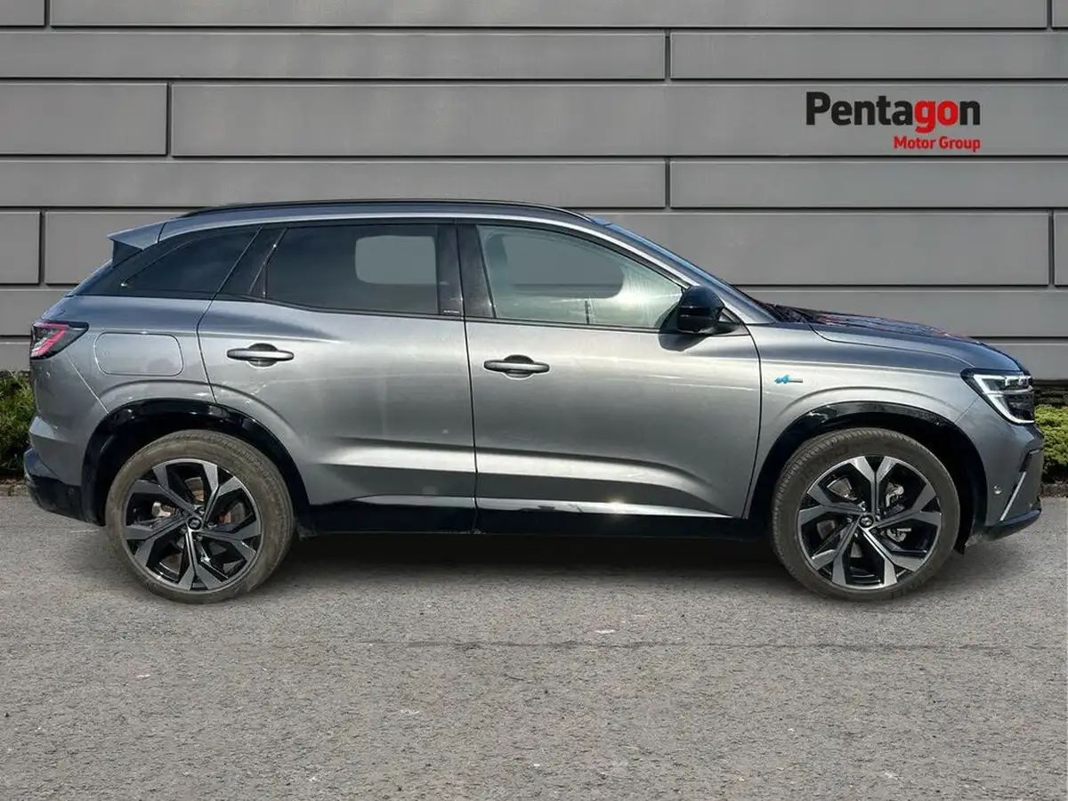 2024-renault-austral-12-iconic-esprit-alpine-big-10