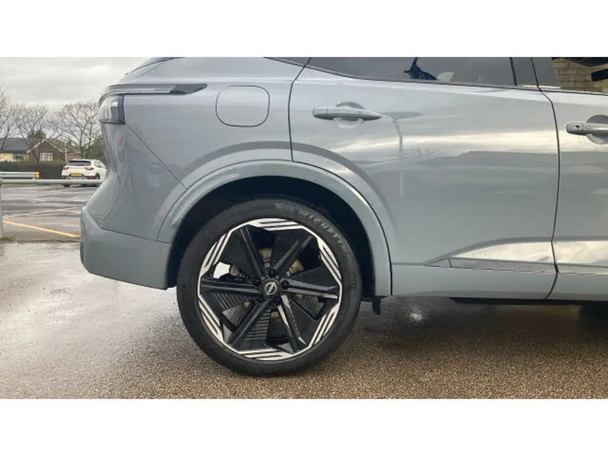 2024-nissan-qashqai-13-dig-t-n-design-158ps-big-6