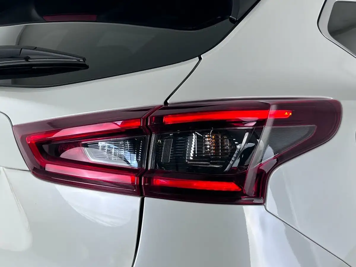 2021-nissan-qashqai-13-dig-t-n-connecta-160ps-auto-big-7