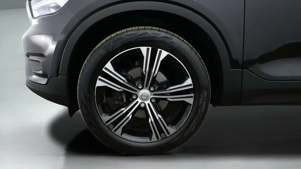 2021-volvo-xc40-15-t3-inscription-pro-163bhp-big-17