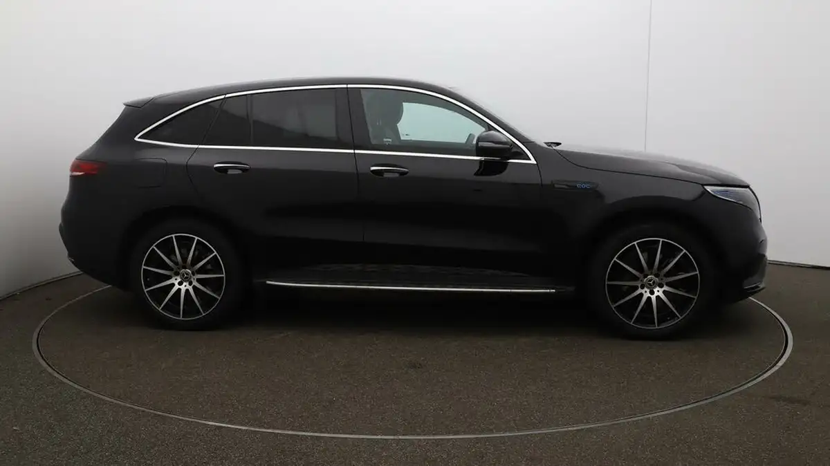 2021-mercedes-benz-eqc-e-eqc-400-amg-line-big-41