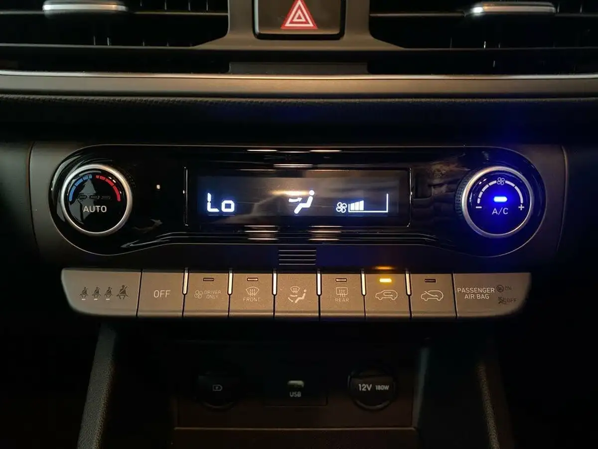 2022-hyundai-kona-16-gdi-se-connect-big-30
