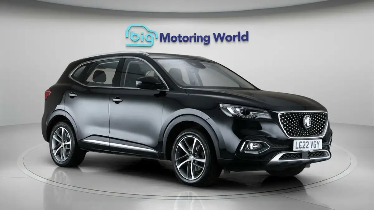 2022-mg-hs-15t-gdi-exclusive-162ps-big-1