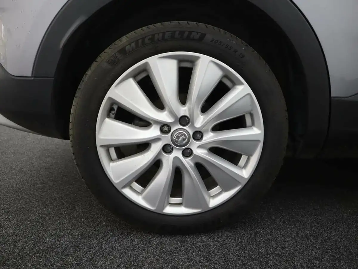 2020-vauxhall-grandland-x-12-elite-nav-big-5