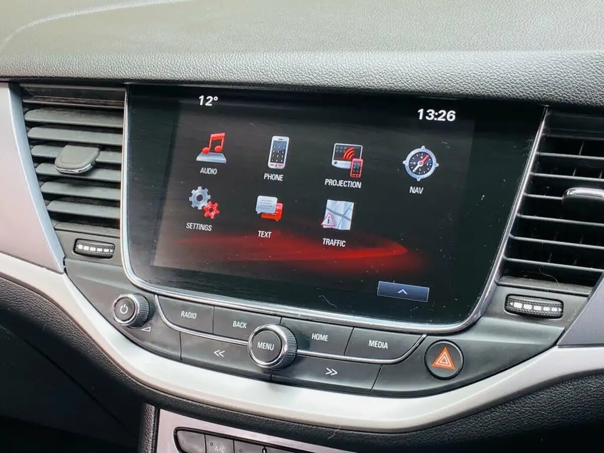 2018-vauxhall-astra-10i-turbo-tech-line-nav-ssecotec-hatchback-big-26