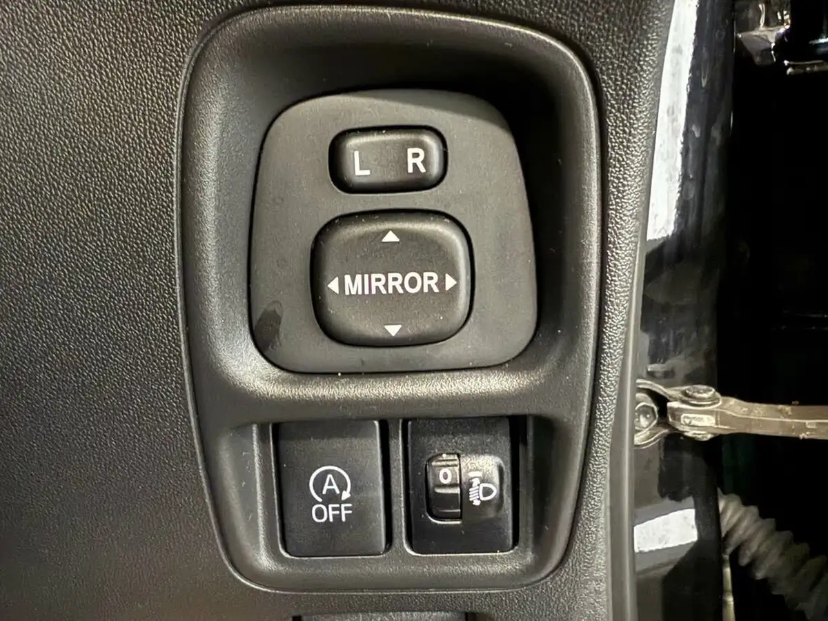 2021-citroen-c1-10-vti-shine-5d-big-23