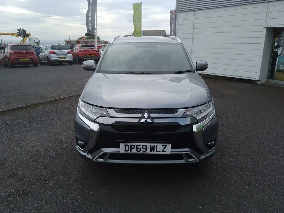 2019-mitsubishi-outlander-24-dynamic-phev-big-7