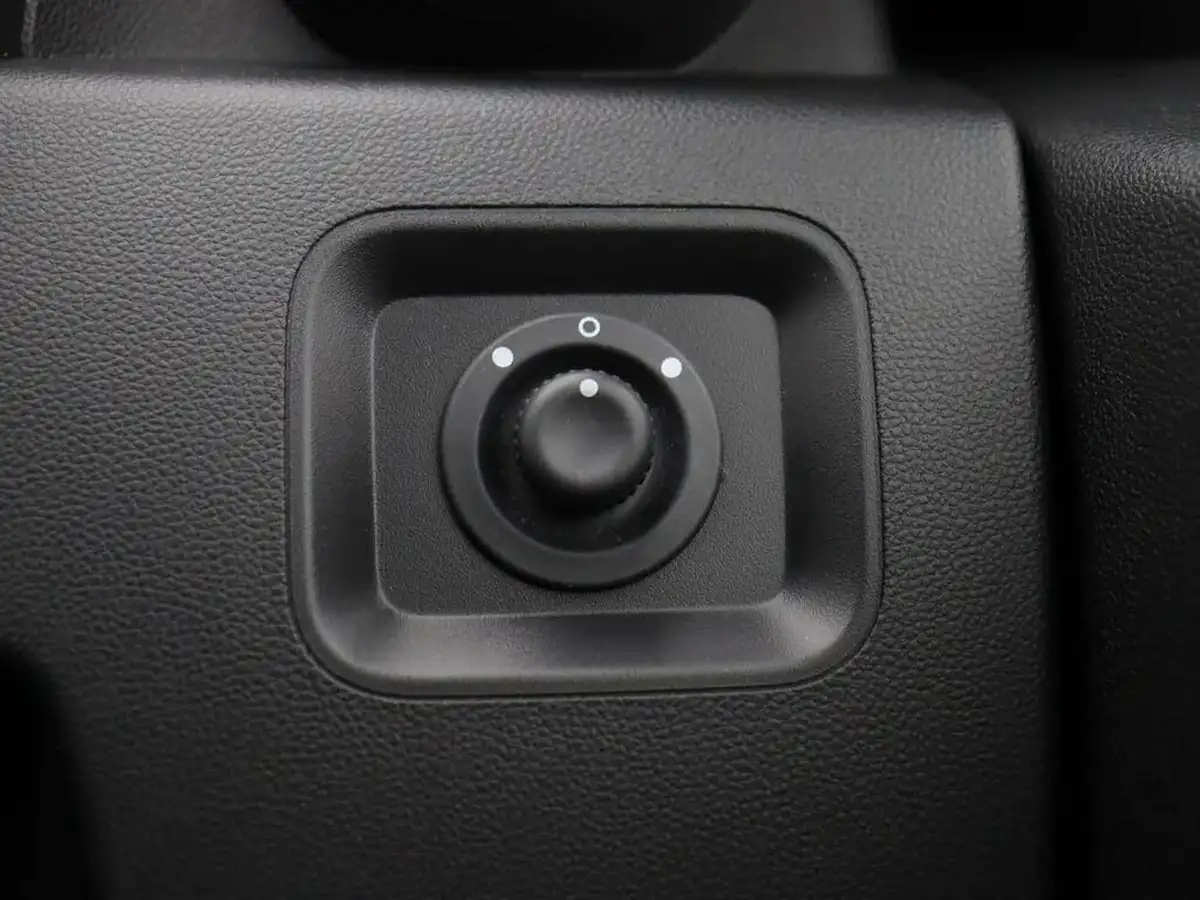 2020-dacia-duster-10-tce-comfort-100bhp-ss-big-30