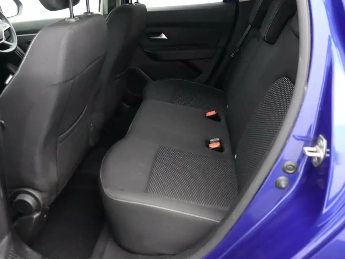 2020-dacia-duster-10-tce-comfort-100bhp-ss-big-10