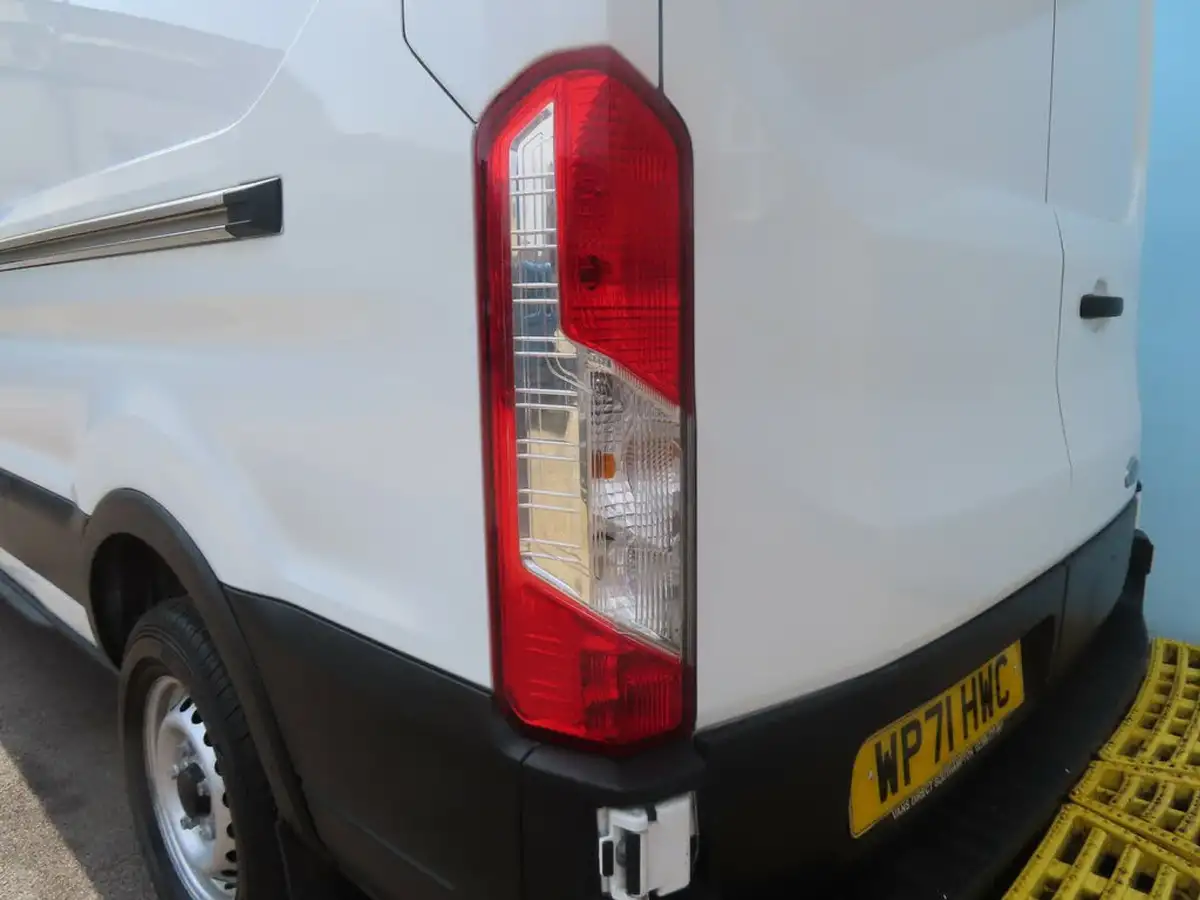 2022-ford-transit-20tdci-350-l3h2-leader-130pseu6dt-panel-van-big-18