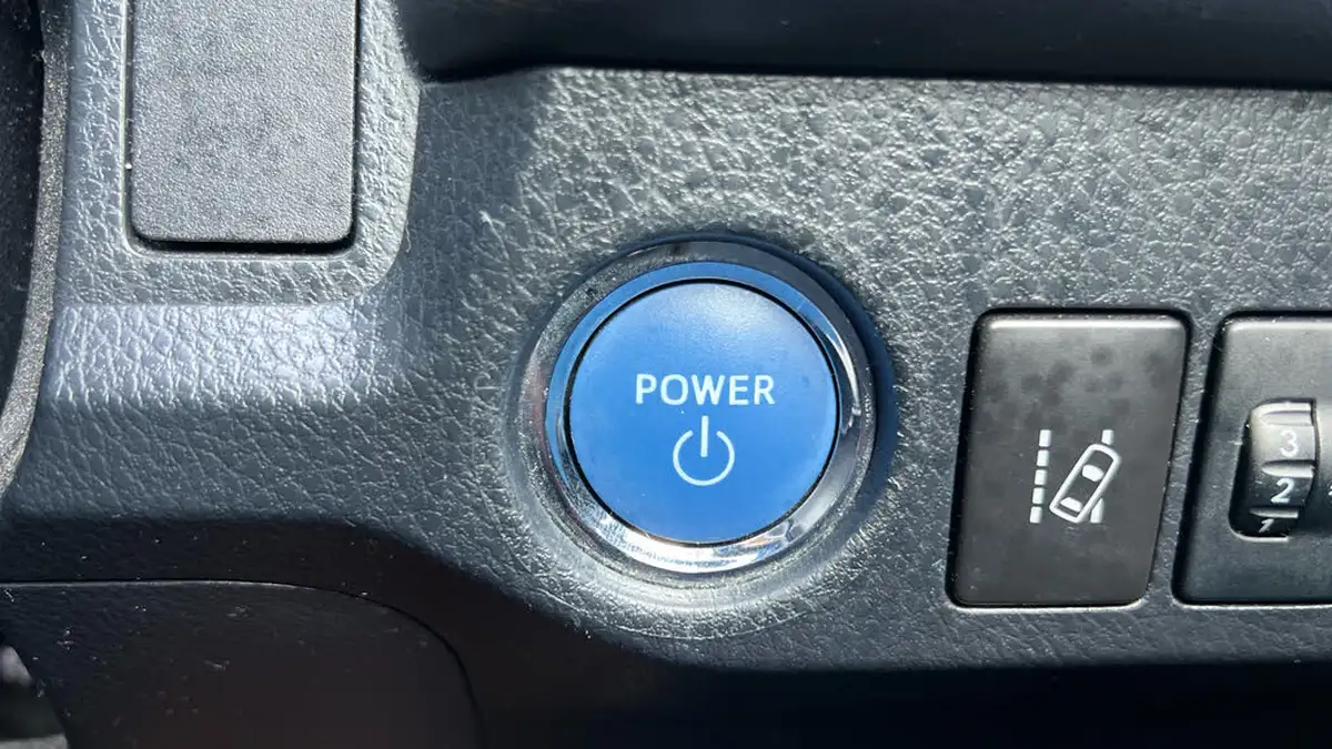 2018-toyota-rav4-25-vvt-i-icon-tech-big-34